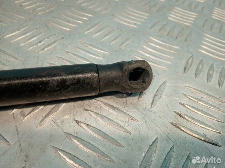 Амортизатор капота Opel Astra H