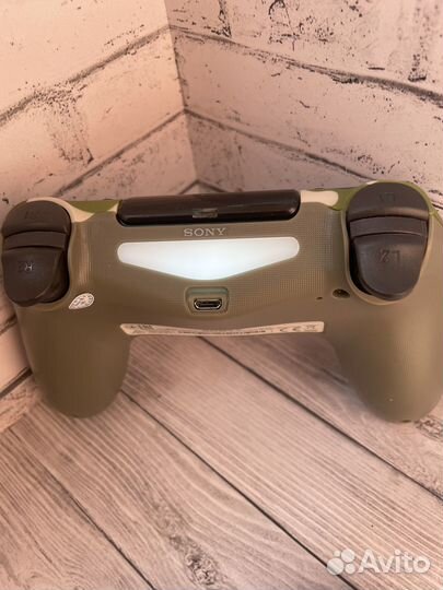 Джостик для ps4