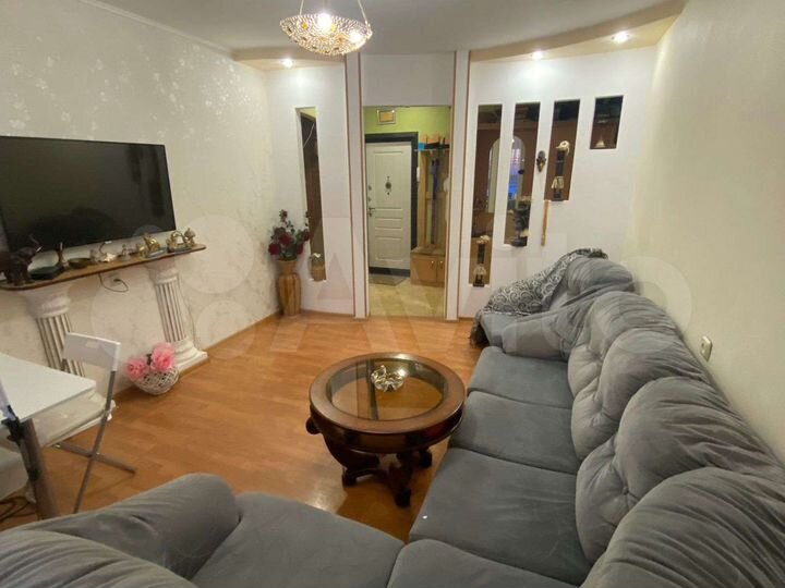 2-к. квартира, 58 м², 4/9 эт.