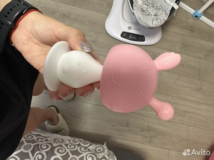 Погремушка грызунок в форме груди