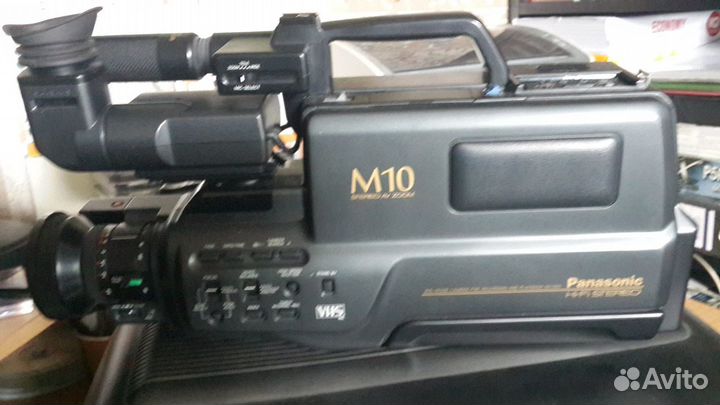 Видеокамера VHS Panasonic M10