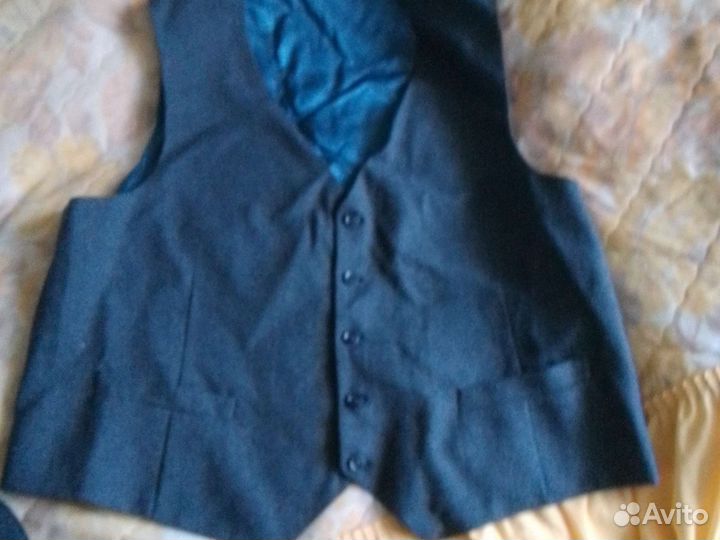 Костюм мужской