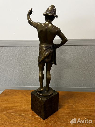 Статуэтка бронза антиквариат