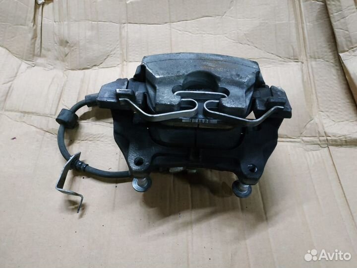 Вольво XC90 суппорт тормозной 36010013 36010012