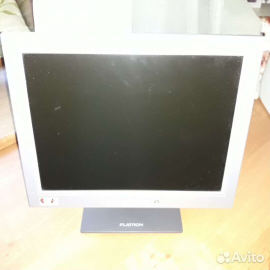 Монитор LG 15