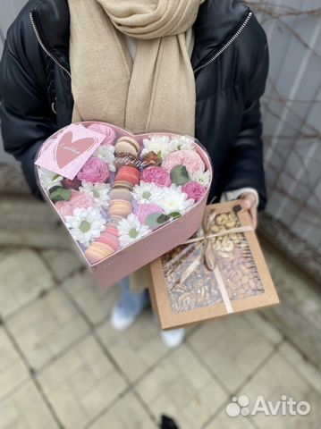 Цветы в коробке / подарок 14 февраля