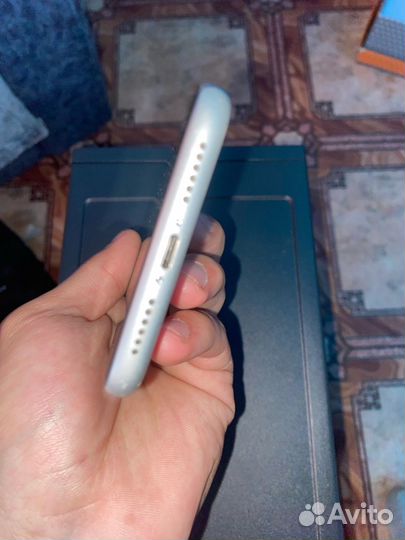 iPhone Xr, 128 ГБ
