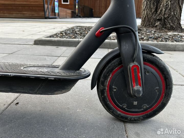 Электросамокат xiaomi m365 pro