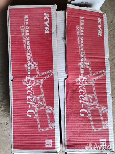 Передние стойки амортизатора каяба