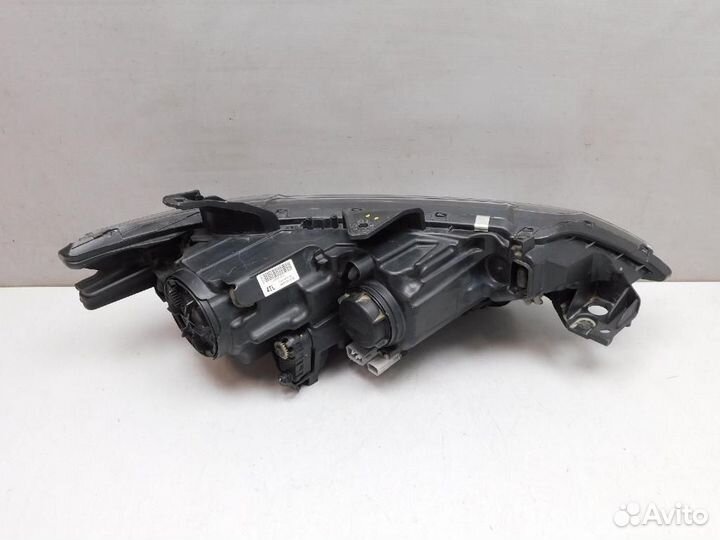 Фара левая Mitsubishi Outlander