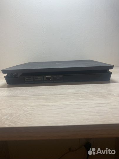 Sony PS4 + 3 игры