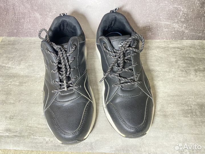 Кроссовки женские 40 размер