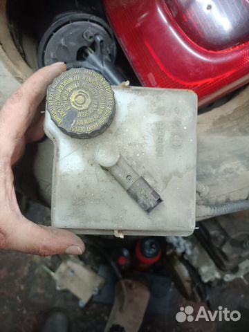 Бачок тормозной жидкости Citroen Xsara Picasso