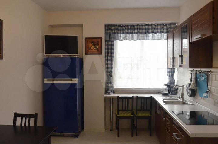 2-к. квартира, 50 м², 4/4 эт.