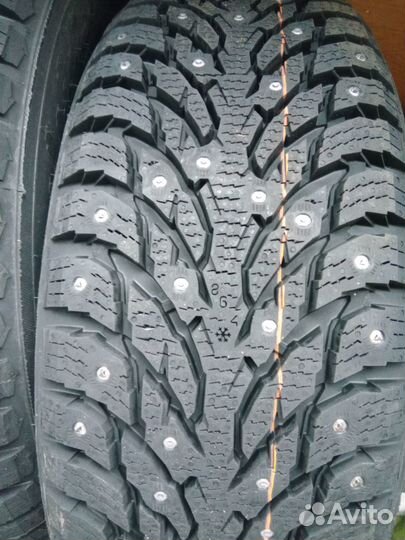 Nokian Tyres Hakkapeliitta 9 SUV 235/55 R19