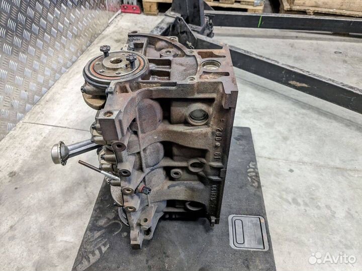 Двигатель K4M812 Renault Megane 2