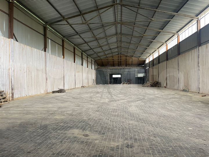 Производство, 1600 м²