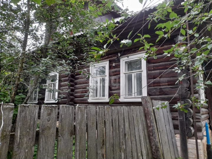 Дом 21 м² на участке 6,7 сот.