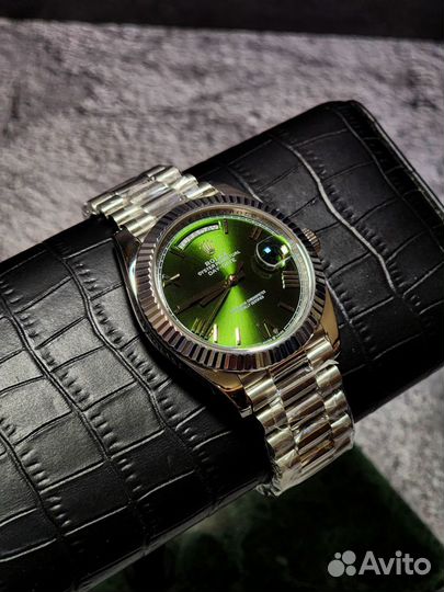 Часы золотые Rolex day date 228239