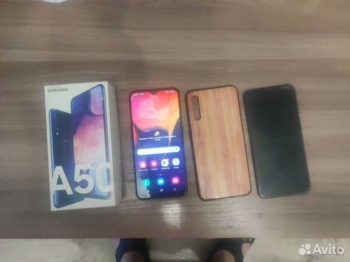 Samsung Galaxy A50, 6/128 ГБ