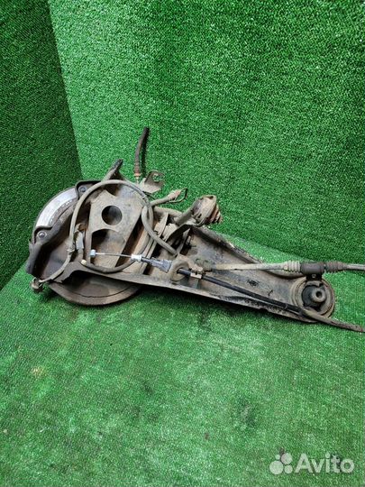 Ступица задняя левая Mitsubishi Lancer 9 4G18