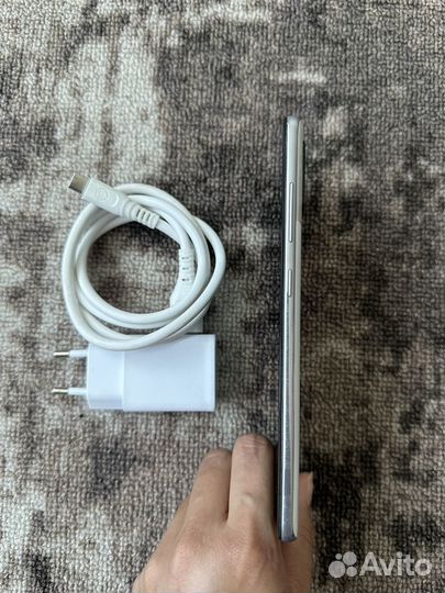 Мобильные телефоны