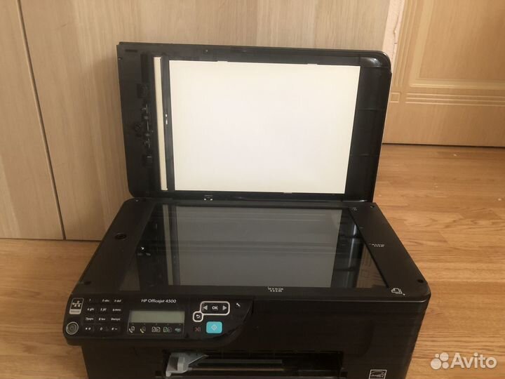 Принтер HP Officejet 4500 цветной