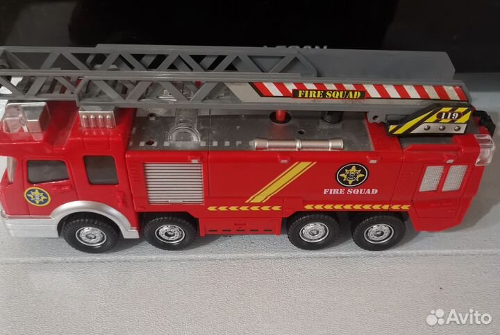 Пожарная машина электрическая
