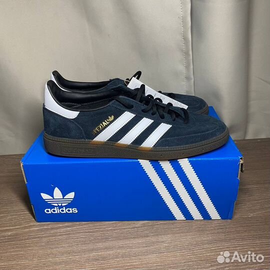 Adids Spezial Black