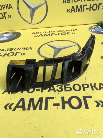 Mercedes W222 AMG Рест Кронштейн бампера заднего R