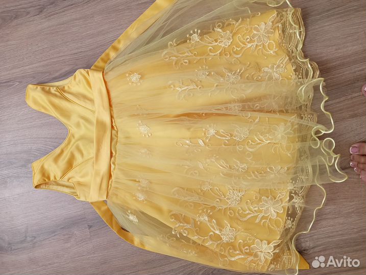 Праздничное платье для девочки