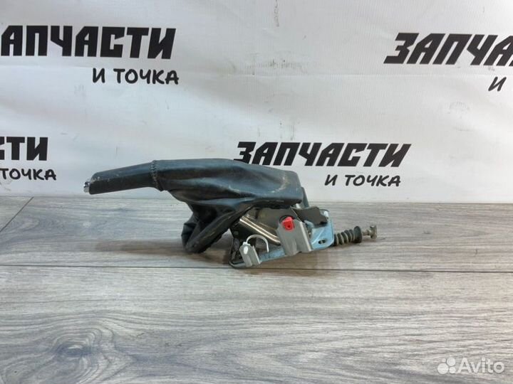 Рычаг стояночного тормоза Opel Astra H седан