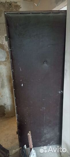 Дверь входная металлическая