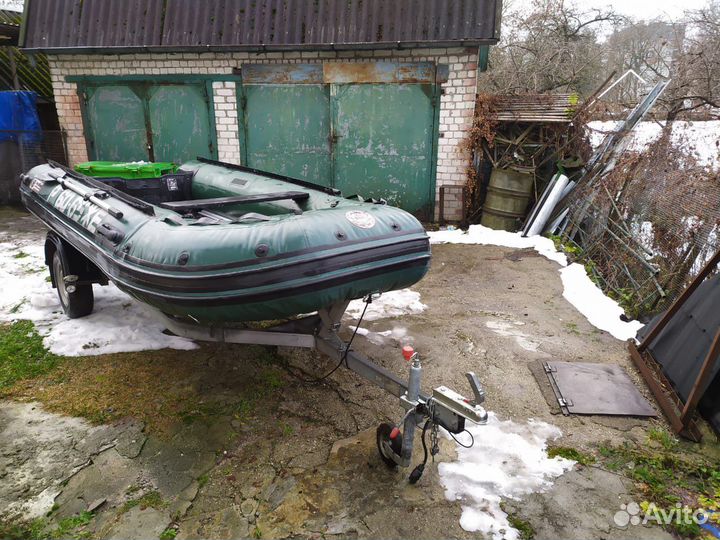 Надувная лодка