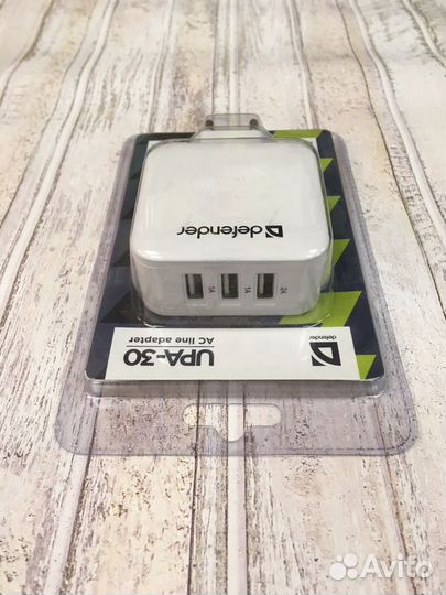 Зарядное устройство 3-USB 4.0А, UPA-30, Defender