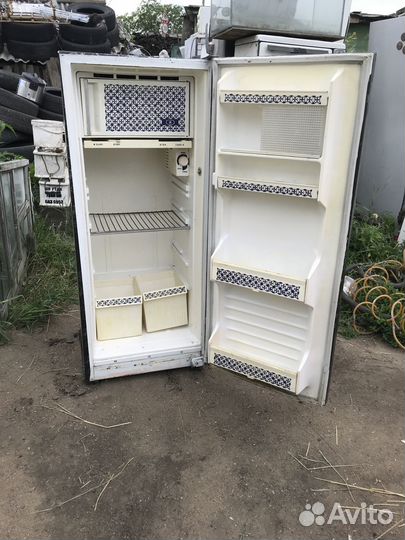 Холодильник Вега