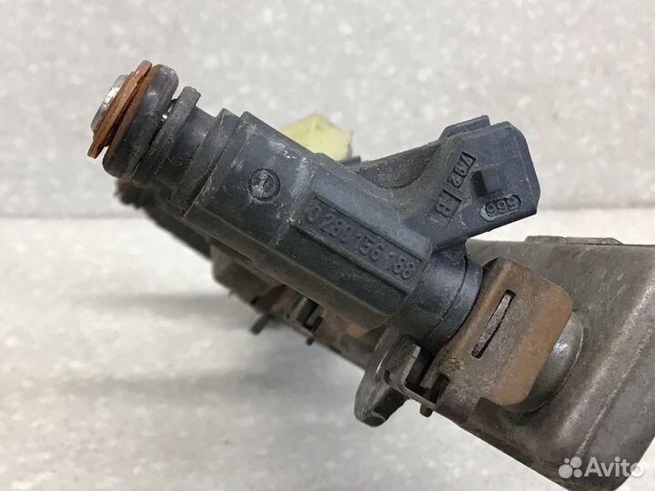 Рейка топливная (рампа) Honda Jazz 2002-2008