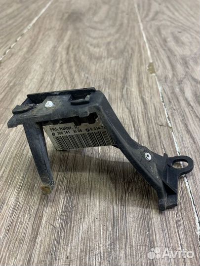 Кронштейн передний левый Bmw 3 Series (E46)