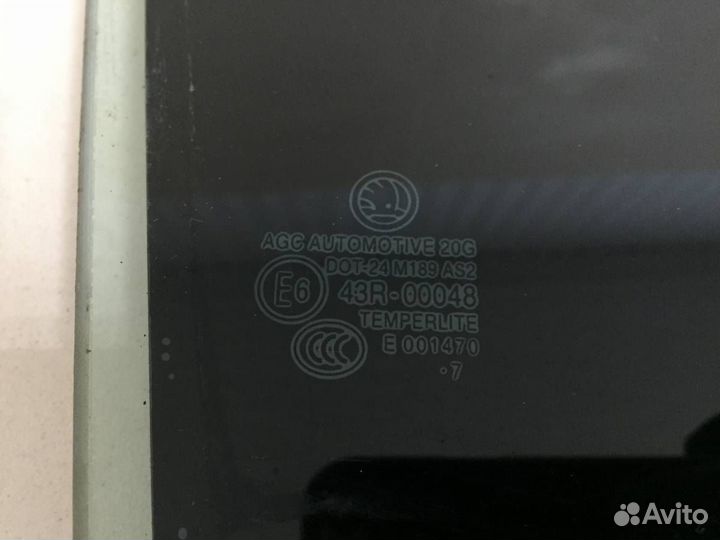 Стекло двери задней правой Skoda Octavia A8 2019