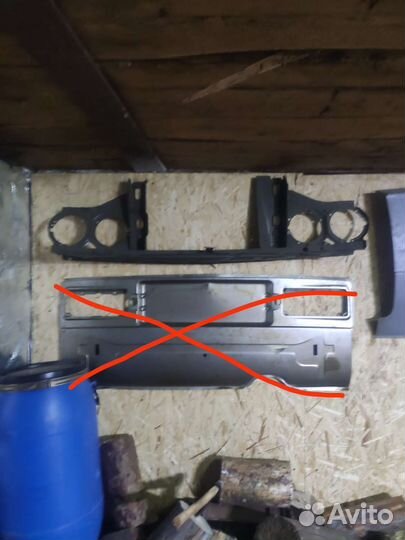 Крыло, телевизор 2106