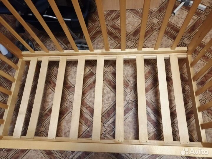 Кроватка детская