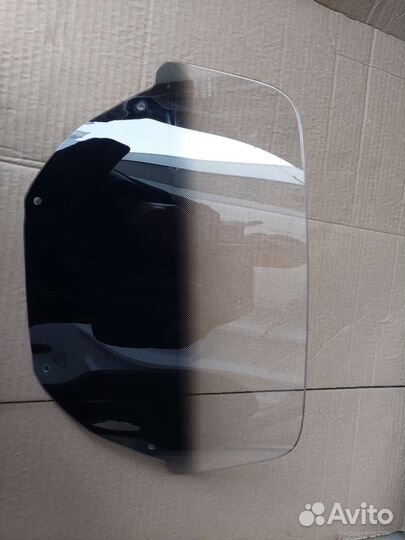 Стекло оригинальное Honda CTX 700