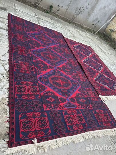 Ковер шерстяной ручной работы