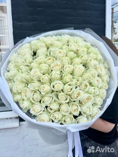 101 белая роза 70см