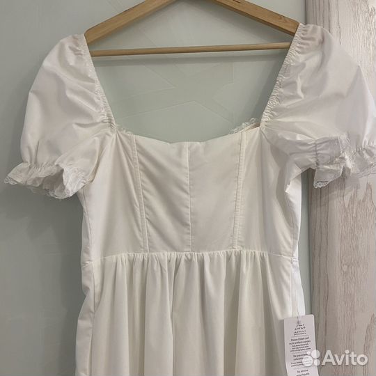 Платье lichi xs белое новое