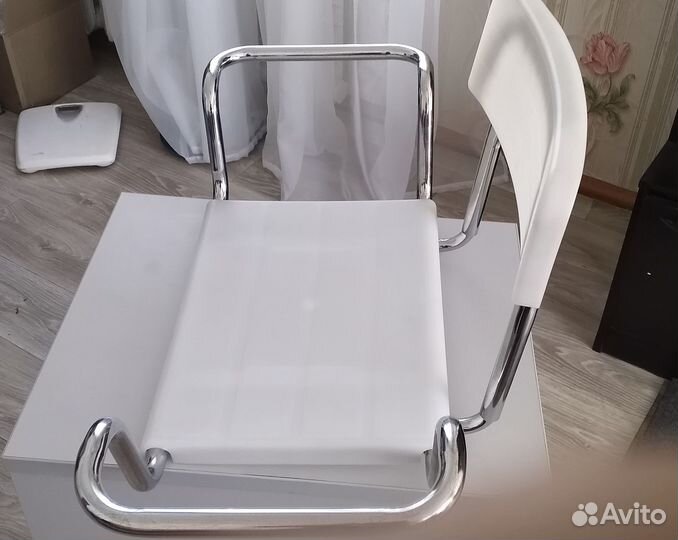 Стульчик для ванной