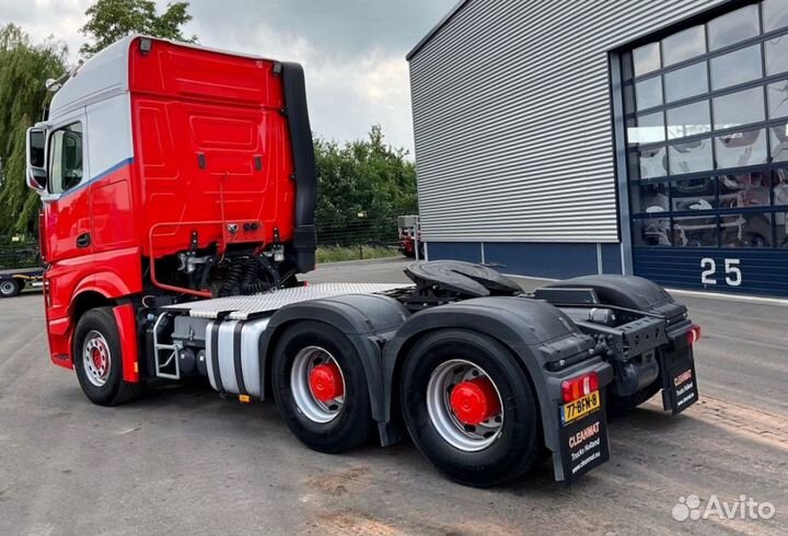 Pазбираем грузовик Mercedes-Benz Actros mpiv с 201