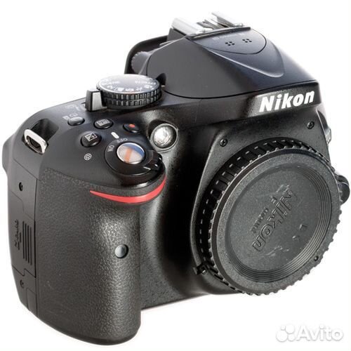 Зеркальный фотоаппарат Nikon D5200 body
