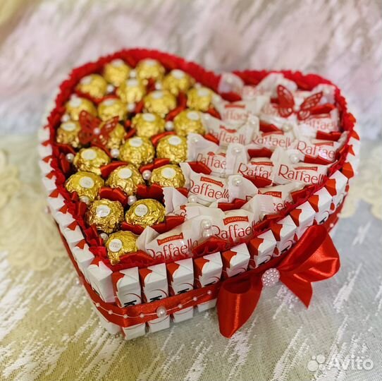 Торт-сердце из киндеров
