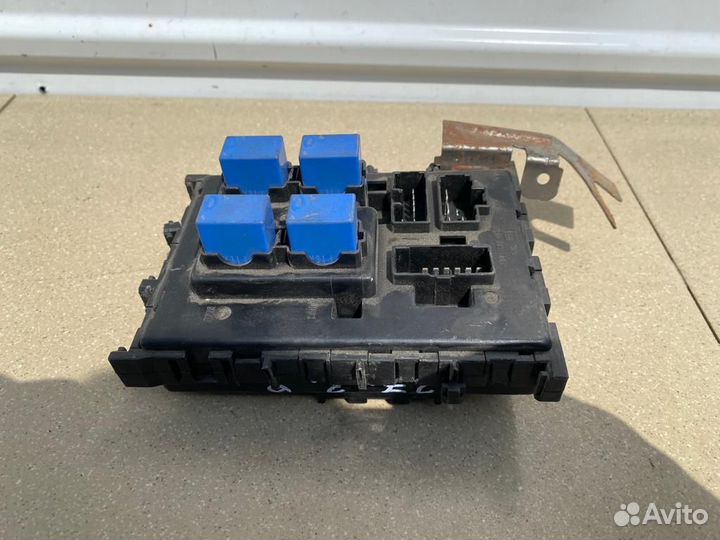 Блок предохранителей Nissan Almera B10